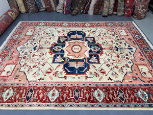 High quality Serapi type Turkish carpet (352 x 270cm)