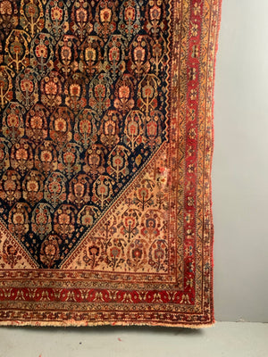 Shiraz Gashguli Gashgai rug (238 x 133cm)