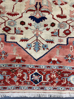 High quality Serapi type Turkish carpet (352 x 270cm)