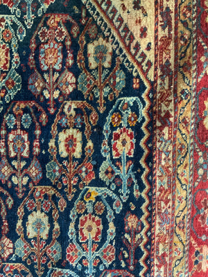 Shiraz Gashguli Gashgai rug (238 x 133cm)