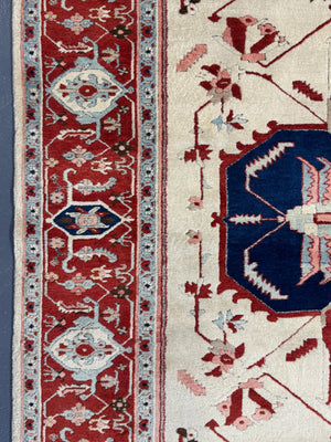 High quality Serapi type Turkish carpet (352 x 270cm)