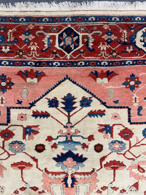 High quality Serapi type Turkish carpet (352 x 270cm)