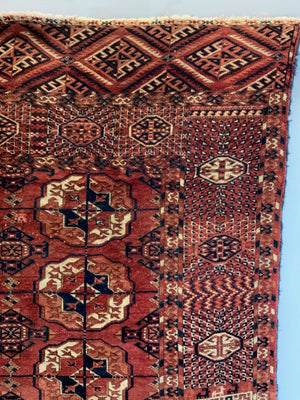 Antique Turkmen Tekke small carpet (276 x 206cm)