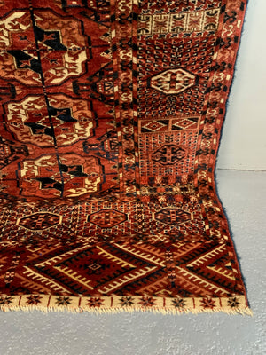 Antique Turkmen Tekke small carpet (276 x 206cm)