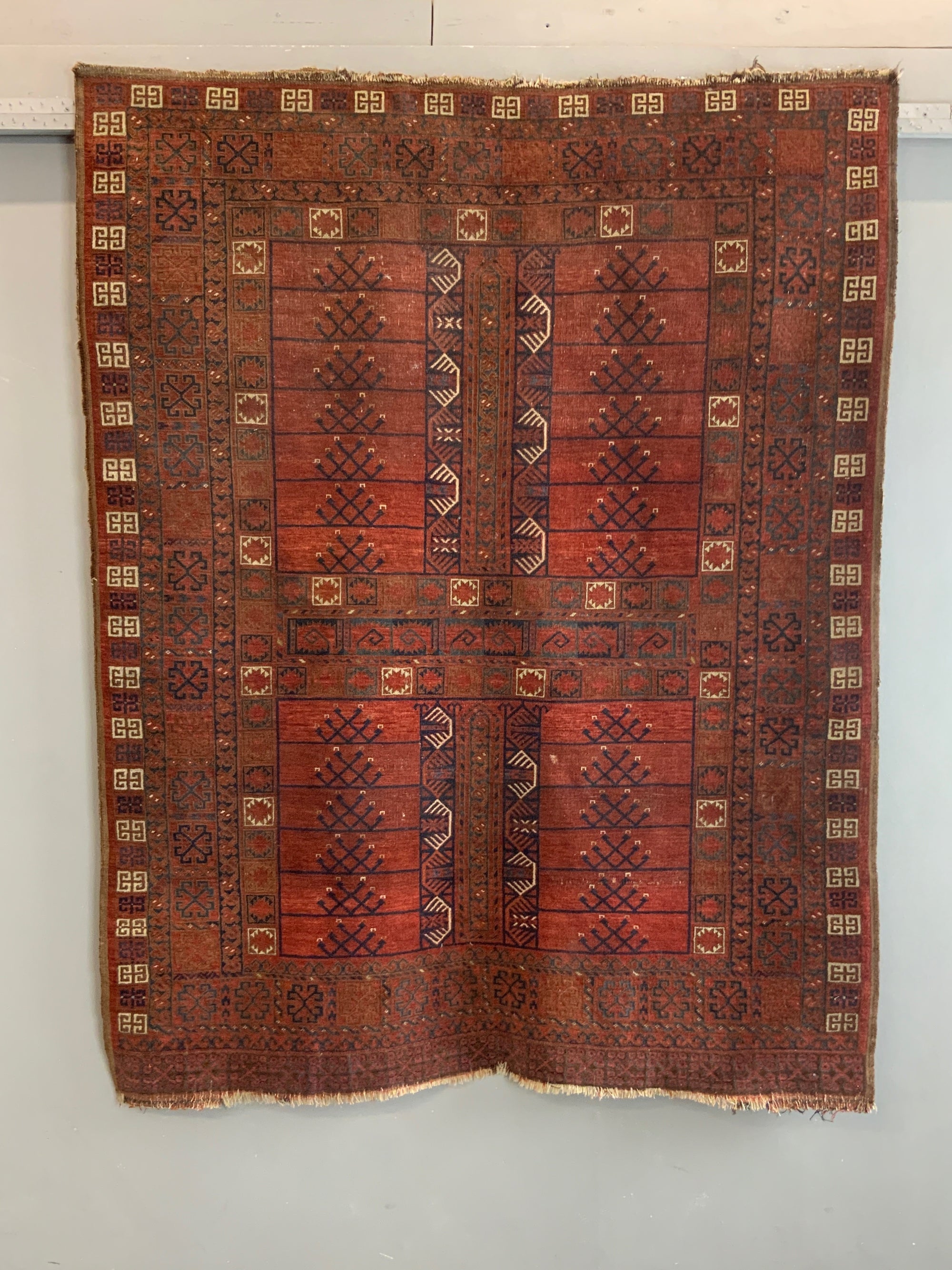 Turkmen antique Ersari Ensi rug (194 x 152cm)