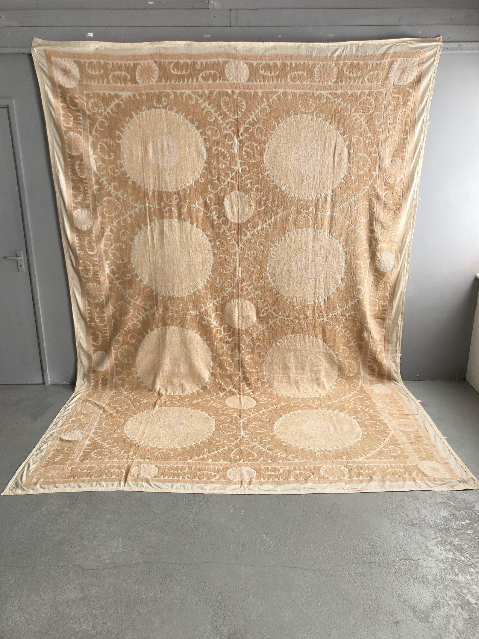 Samarkand large vintage suzani embroidery (358 x 254cm)