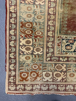 Turkish Ghiordes antique rug (160 x 115cm)