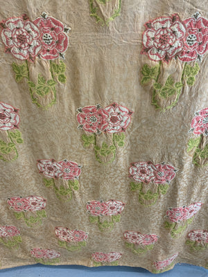 Tudor rose silk brocade (230 x 123cm)