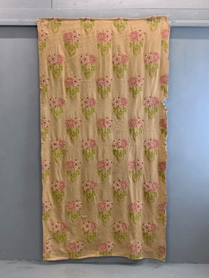 Tudor rose silk brocade (230 x 123cm)