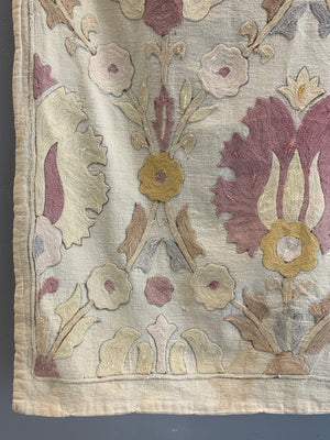 Turkish vintage pale embroidery bohçe (90 x 83cm)