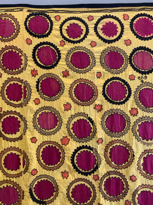 Taşkent vintage large Suzani (224 x 198cm)