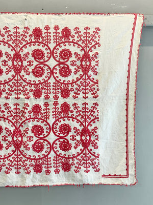 Traditional Hungarian embroidery (97 x 129cm)
