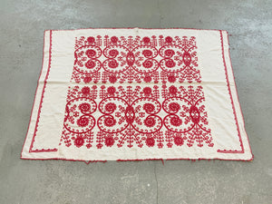 Traditional Hungarian embroidery (97 x 129cm)