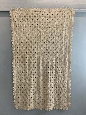 Italian vintage reticella mercerised lace bedcover (217 x 135cm)