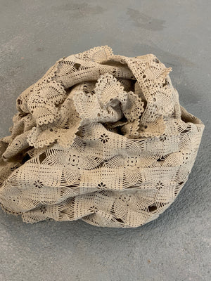 Italian vintage reticella mercerised lace bedcover (217 x 135cm)