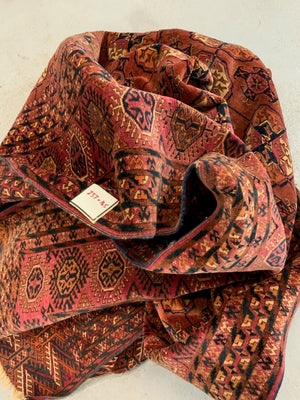Turkmen Tekke rug (237 x 165cm)