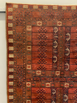 Turkmen antique Ersari Ensi rug (194 x 152cm)