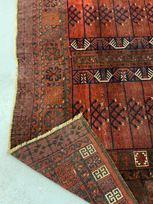 Turkmen antique Ersari Ensi rug (194 x 152cm)