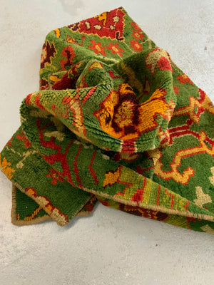 Turkish Edwardian Ushak fragment rug (159 x 112cm)