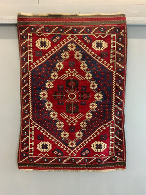 Turkish Bergama vintage rug (127 x 89cm)