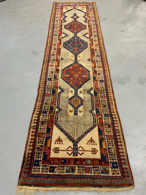Sarab antique runner (335 x 88cm)
