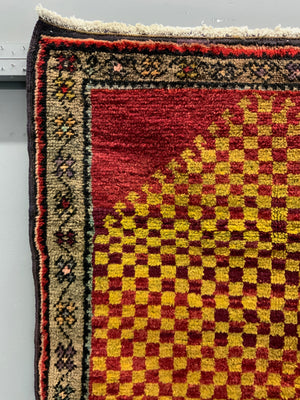 Turkish vintage chequer prayer rug (113 x 80cm)