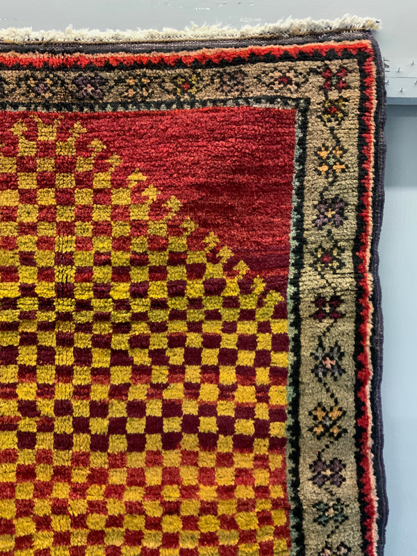 Turkish vintage chequer prayer rug (113 x 80cm) - Clive Rogers