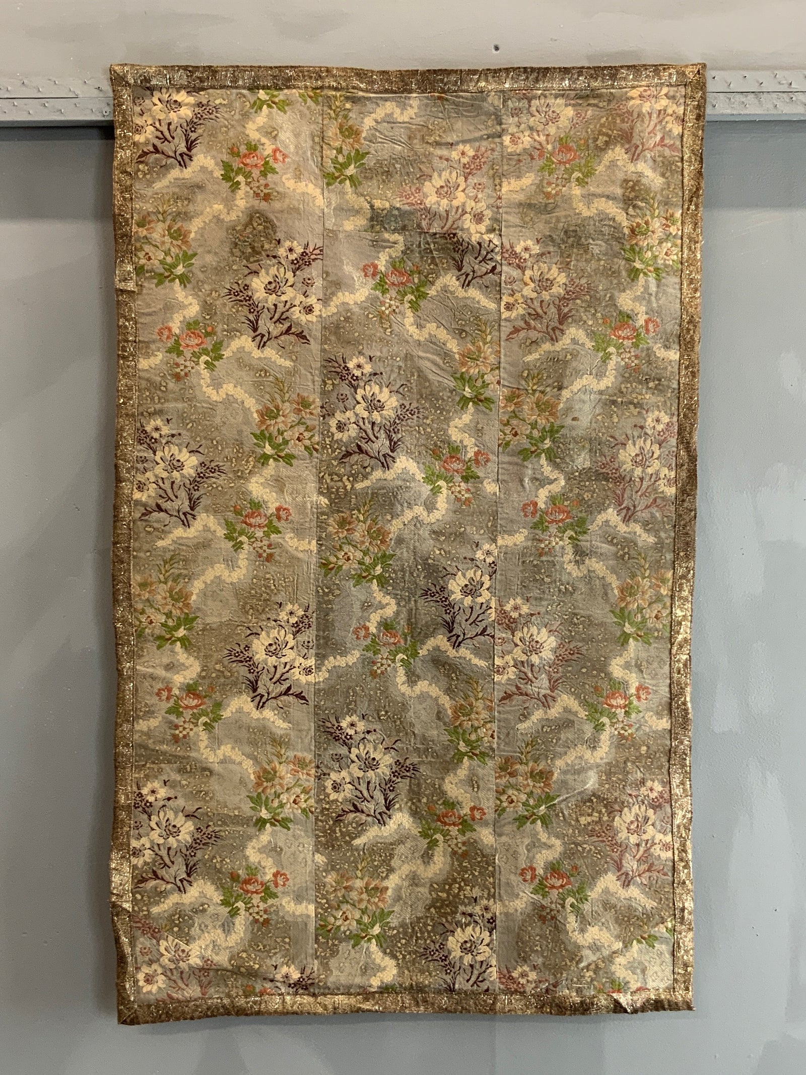 French antique silk brocade  (116 x 72cm)
