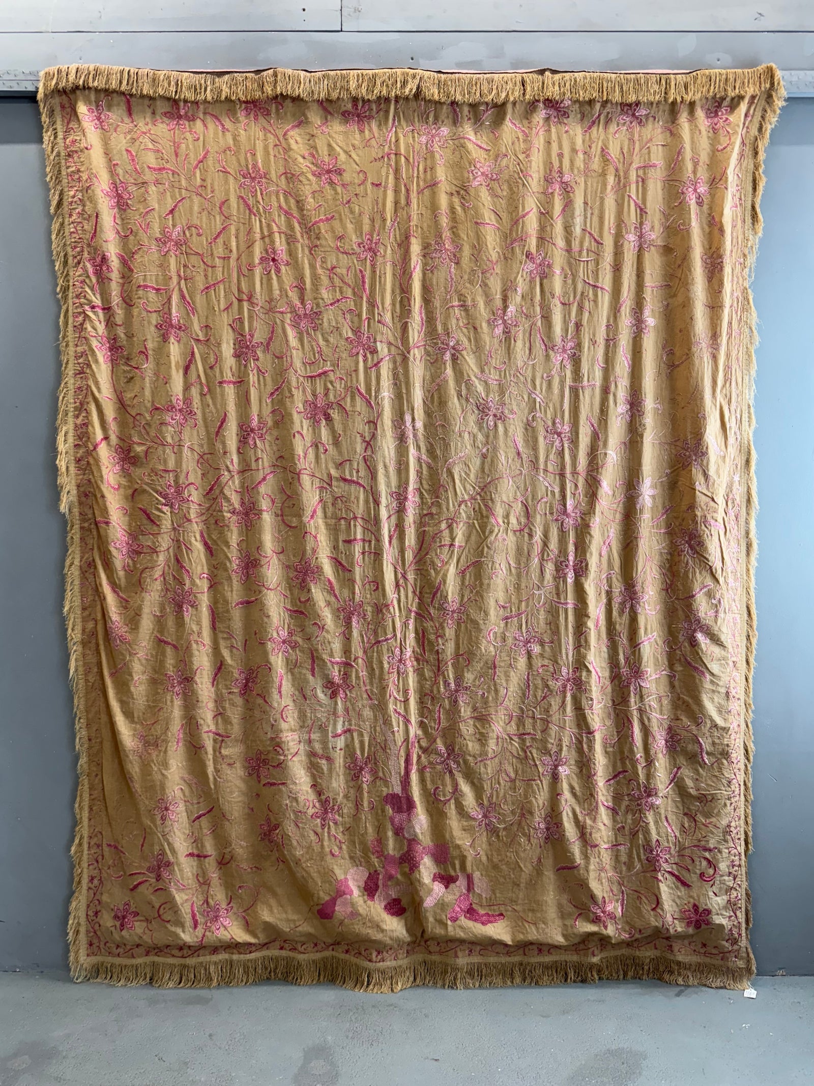 Chinese antique Canton export silk embroidered hanging (230 x 178cm)