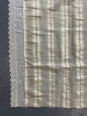 lace edged silk (246 x 163cm)