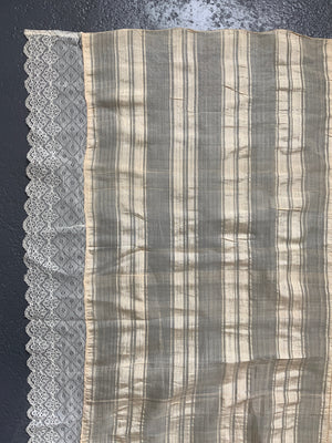 lace edged silk (246 x 163cm)