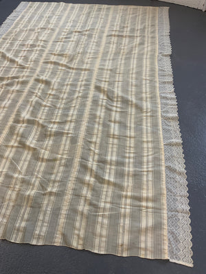 lace edged silk (246 x 163cm)