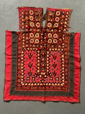 Girl's garment Kutch NW India (96 x 69cm)
