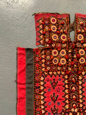 Girl's garment Kutch NW India (96 x 69cm)