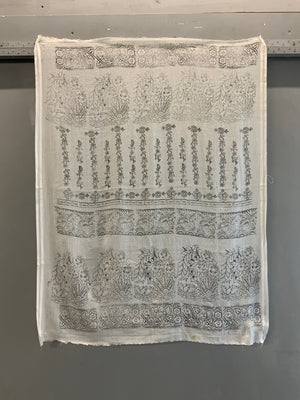 Turkish vintage block print (106 x 82cm)