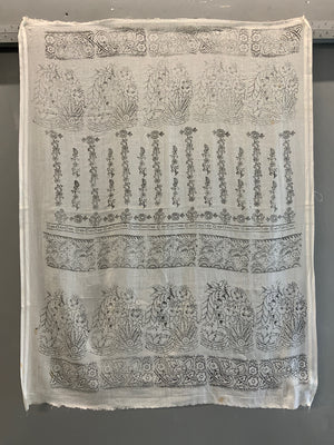 Turkish vintage block print (106 x 82cm)