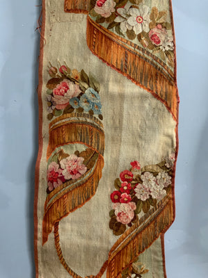 French Aubusson antique portiere tapestry pour l'entrée de la chambre (310 x 43cm) [2]