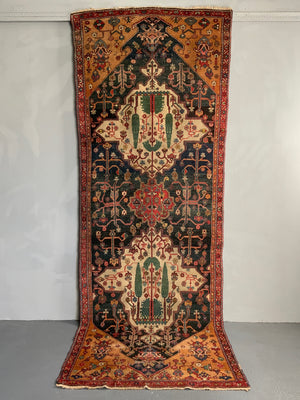 Mahal Bactiar long rug (318 x 112cm)