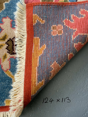 Turkish Ushak bespoke rug sample (124 x 113cm) *new