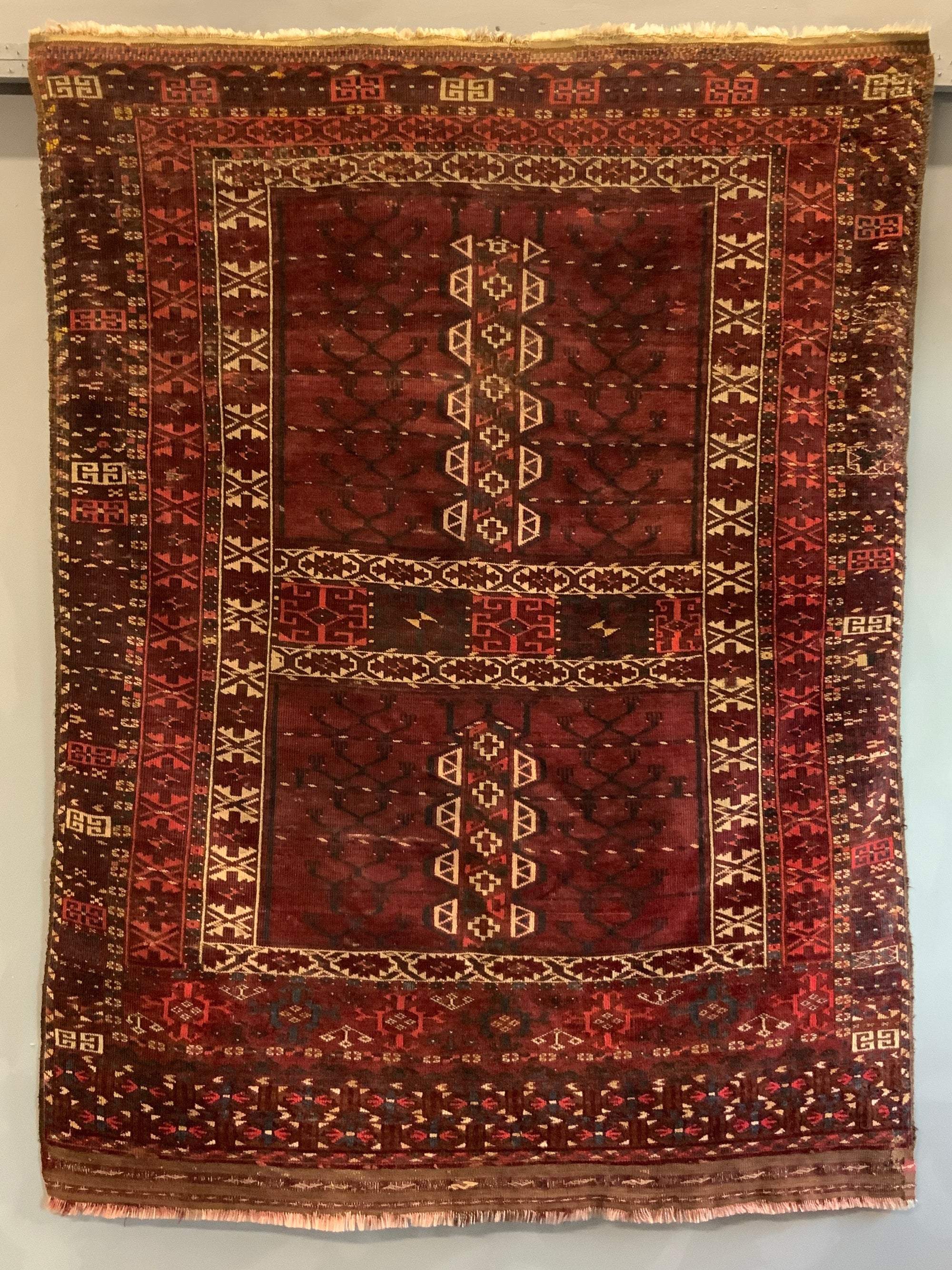 Chob Bash antique Ensi rug (183 x 139cm) *AF