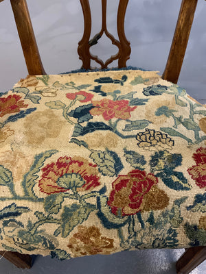 Geo III antique Chipendale chair with period needlework (90 x 63 x 46cm)