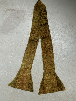 Italian green antique silk velvet priest’s stola (146cm)