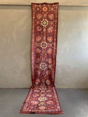 Uzbekistan Bukhara fine modern suzani (342 x 72cm)