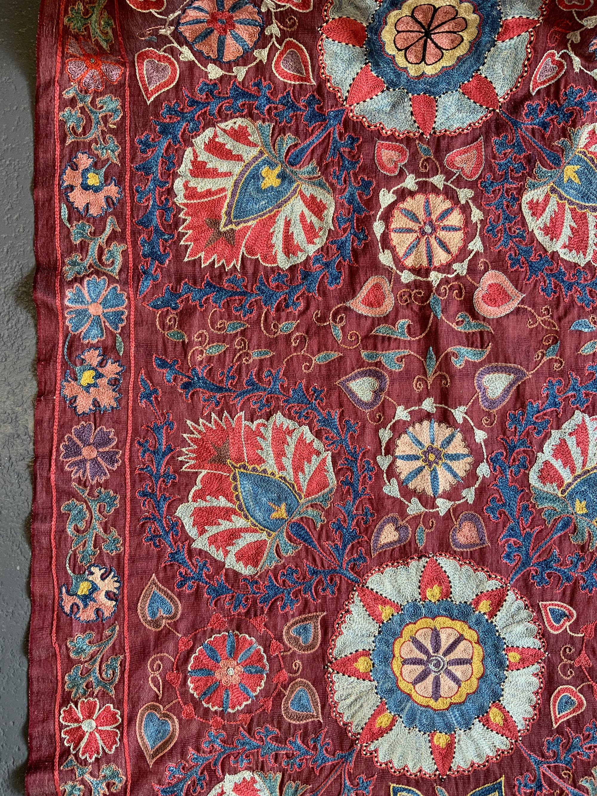 Uzbekistan Bukhara fine modern suzani (342 x 72cm)