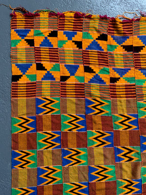 Ghana Ashanti chieftans kente mantle (265 x 191cm)