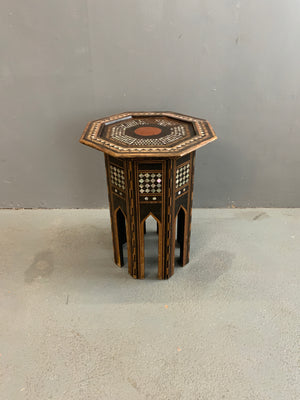 Levantine late Ottoman table (51 x 41cm)