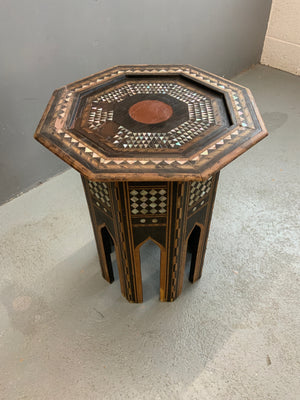 Levantine late Ottoman table (51 x 41cm)
