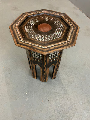 Levantine late Ottoman table (51 x 41cm)