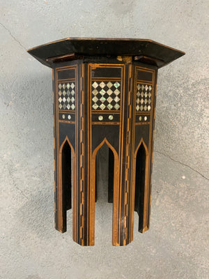 Levantine late Ottoman table (51 x 41cm)