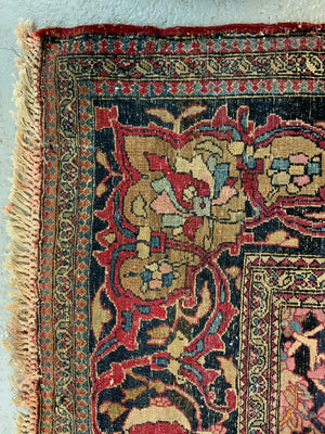 Isphahani vintage rug (208 x 132cm)